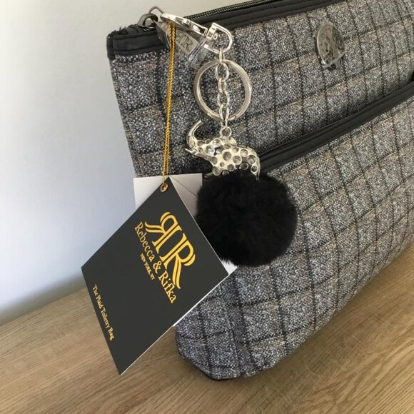 Rebecca & Rifka Plaid Travel Toiletry Bag, Beauty Products Included & Bag Charm - Picture 4 of 4